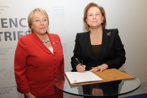 Sabancı Holding Yönetim Kurulu Başkanı Güler Sabancı Birleşmiş Milletler Kadını Güçlendirme İlkeleri Bildirisini İmzaladı.